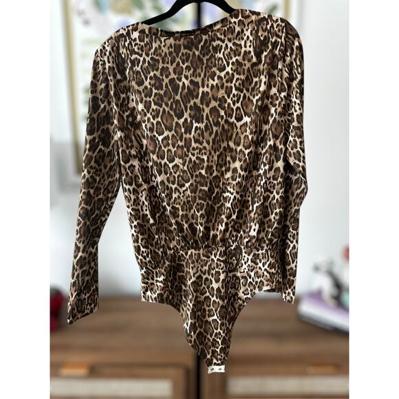 New WAYF Slouch Solano Leopard Print Longsleeve Bodysuit Cowl Neck Size Medium - Picture 3 of 7